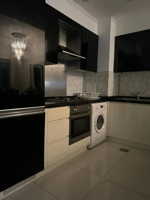 Amazing 1Br In Downtown 2Mins Walk To Dubai Mall
